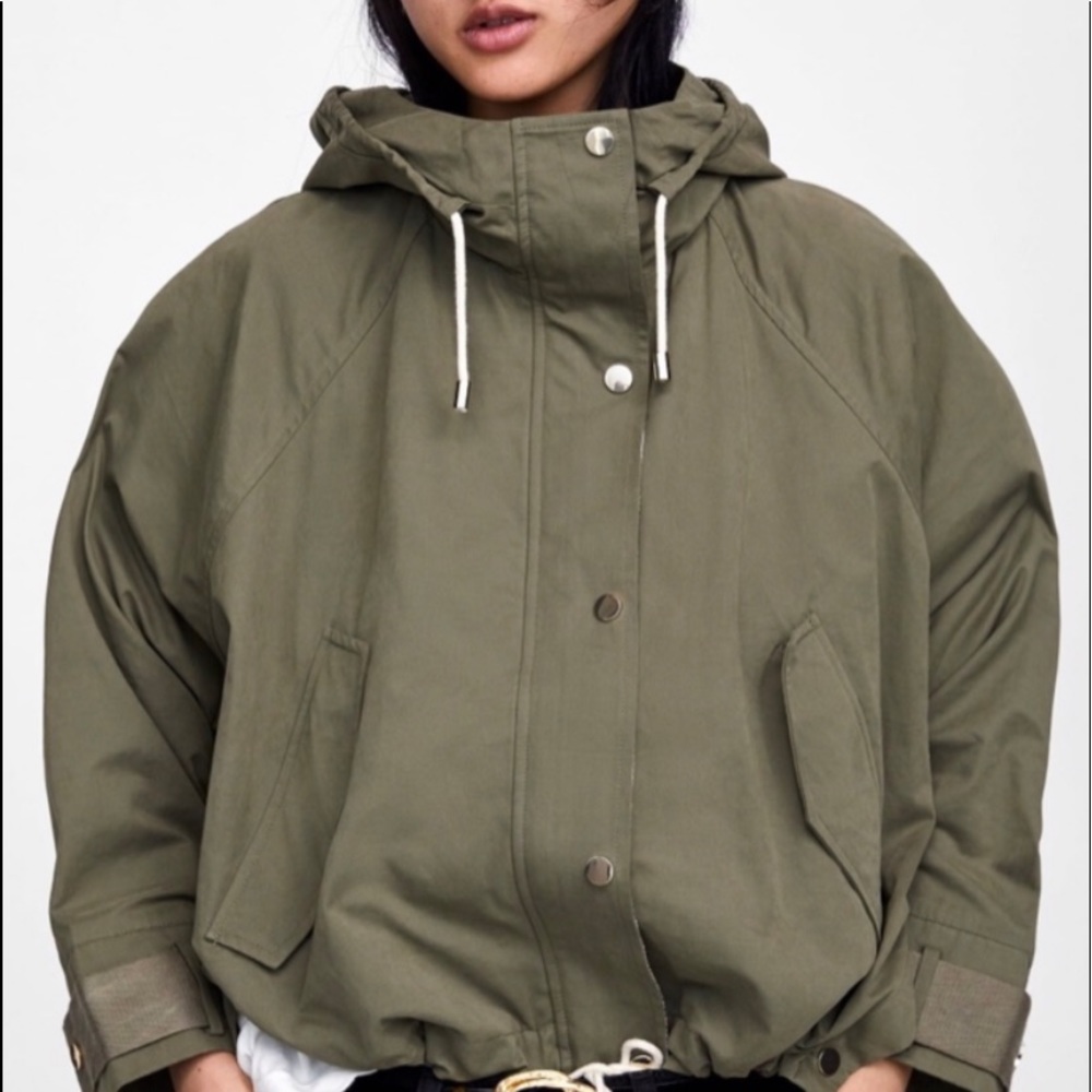 ZARA army green hooded zip-up medium jacket